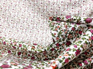 VF234-32 Curing Liberty - Lightweight Cotton Poplin Fabric with Small Floral Print